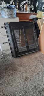 Diverse meubels: Open haard ombouw, lamp, bedden, tv-kast, Gebruikt, Overige materialen, Minder dan 100 cm, 25 tot 50 cm