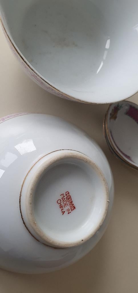 Chinese rijstkommen soepkom 5x +2 lepels rood wit porselein, Gebruikt, Ophalen of Verzenden, Kom(men), Overige stijlen