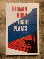 Luchtplaats- Herman Koch, Boeken, Ophalen of Verzenden, Gelezen