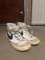 Nike blazer mid 77’ maat 42, Ophalen of Verzenden, Gedragen, Wit