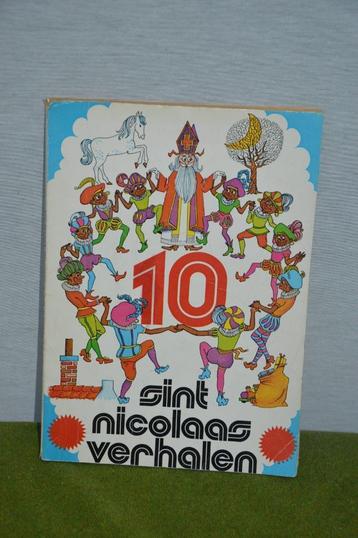 vintage Sinterklaas en Zwarte Piet boek: 10 Sint verhalen beschikbaar voor biedingen