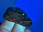 Robijn in Zoisiet broekzaksteen Tanganyika artstone minerale, Ophalen of Verzenden, Mineraal