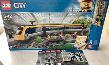 LEGO City Treinen Passagierstrein - 60197, bouwboeken, doos, beschikbaar voor biedingen