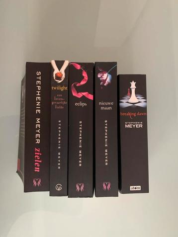 Stephenie Meyer Boeken Collectie beschikbaar voor biedingen