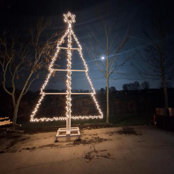 Grote kerstboom met verlichting - 5 meter, Diversen, Kerst, Gebruikt, Ophalen