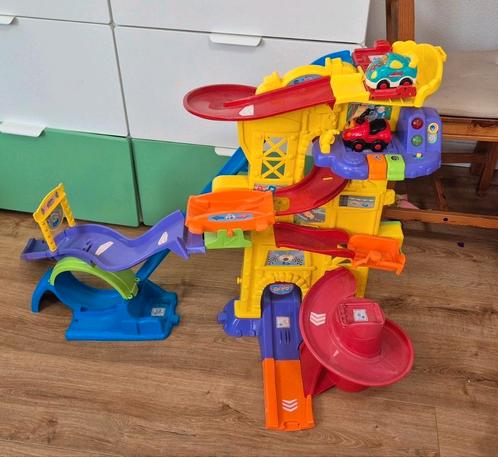 VTech - Toet Toet Auto's super stuntbaan - de favoriet!, Kinderen en Baby's, Speelgoed | Vtech, Gebruikt, 6 maanden tot 2 jaar