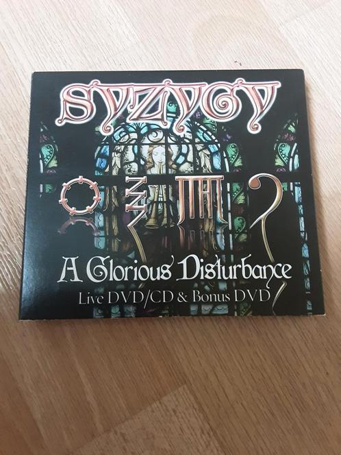 Syzygy - A Glorious Disturbance DVD/CD Boxset, Cd's en Dvd's, Cd's | Rock, Gebruikt, Ophalen of Verzenden