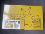 Pokémon 25e Verjaardag Gouden Box - Nieuw!, Ophalen of Verzenden, Nieuw, Overige typen