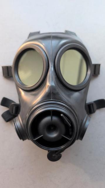AVON FM12 gasmasker Maat 2 beschikbaar voor biedingen