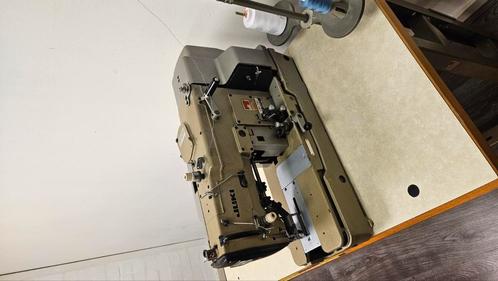 Industriele Knoopsgatmachine

juki LBH-780, Hobby en Vrije tijd, Naaimachines en Toebehoren, Gebruikt, Overige merken, Ophalen