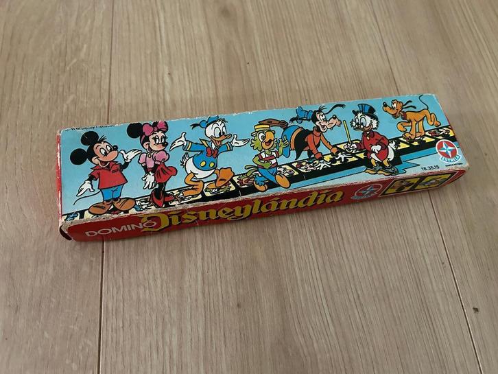 Disneylandia Domino - Vintage Disney domino spel, Hobby en Vrije tijd, Gezelschapsspellen | Overige, Gebruikt, Een of twee spelers