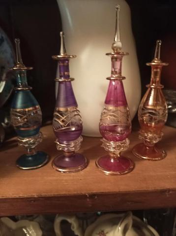 Parfumflesjes  beschikbaar voor biedingen