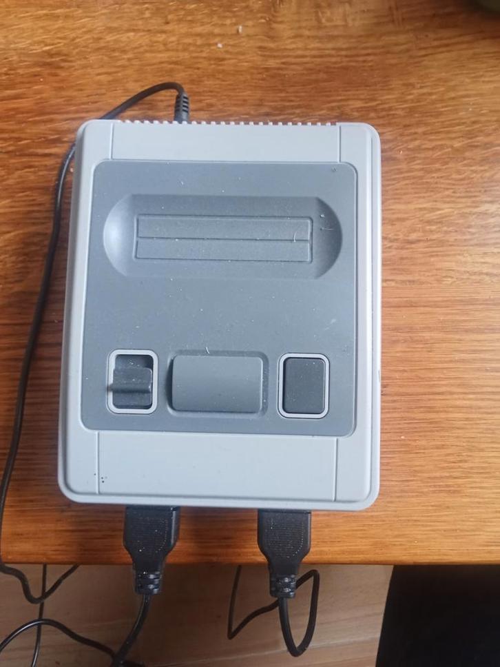 Super mini nintendo, Spelcomputers en Games, Spelcomputers | Nintendo Super NES, Zo goed als nieuw, Met 2 controllers, Verzenden