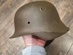 Duits WOII M42 helm helmschaal, Ophalen of Verzenden, Duitsland, Helm of Baret