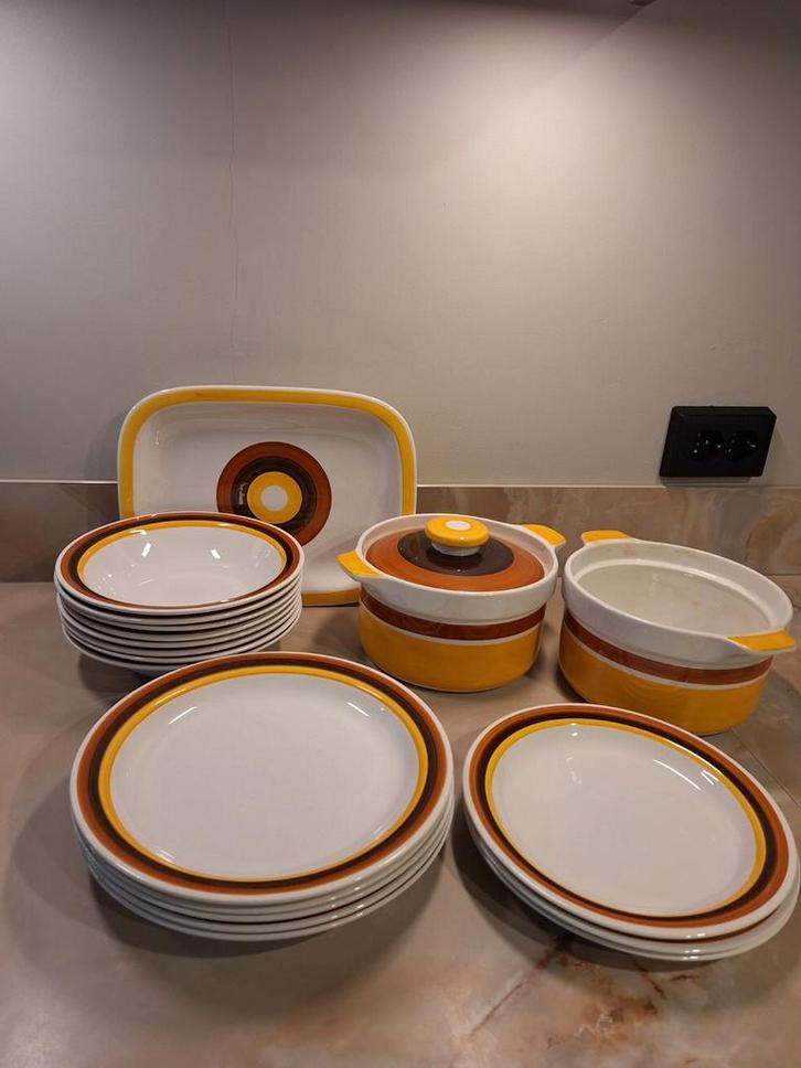 RÖRSTRAND SERVIES SERIE FOKUS, Antiek en Kunst, Antiek | Servies compleet, Ophalen of Verzenden