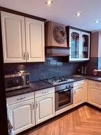 Zeer goede en mooie U keuken met alle apparatuur erin., Huis en Inrichting, Keuken | Complete keukens, Ophalen, Gebruikt, U-keuken