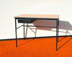 Klein Junior Meurop bureau [ Vintage 60s ] Guariche desk, Huis en Inrichting, Bureaus, Ophalen of Verzenden, Zo goed als nieuw