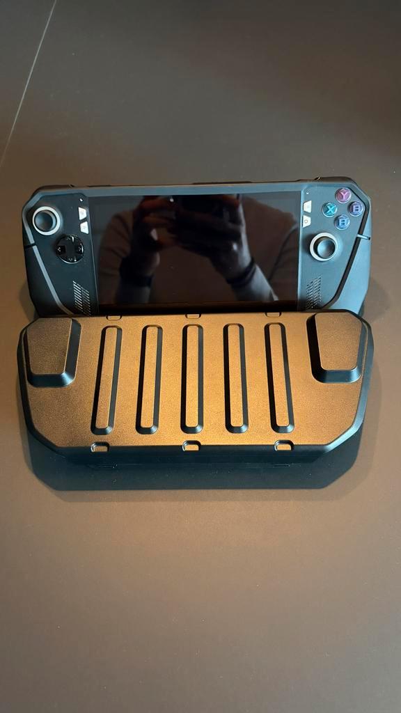 Asus Rog Ally Z1 Extreme + Dbrand Case + SD 512GB, Spelcomputers en Games, Spelcomputers | Overige, Zo goed als nieuw, Ophalen of Verzenden