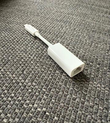 Apple Thunderbolt 2 naar Ethernet-adapte beschikbaar voor biedingen