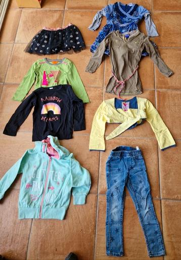 Kledingpakket maat 98 voor meisjes 8 stuks beschikbaar voor biedingen