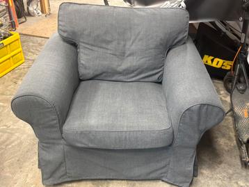 Ikea Ektorp fauteuil + poef - afbeelding 1