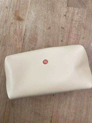 Bvlgari toilettas (exclusively for Emirates) beschikbaar voor biedingen