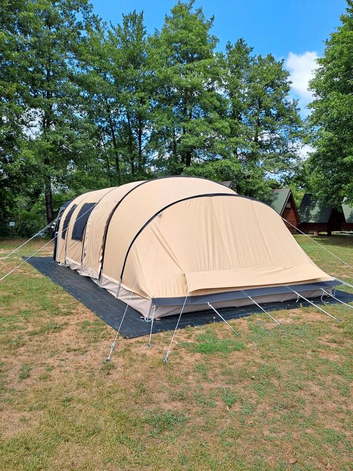 Karsten Imperia tent + volledige luxe kampeeruitrusting, Caravans en Kamperen, Tenten, Zo goed als nieuw, Ophalen of Verzenden