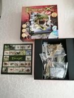 Spel DINOX,  nog nieuw compleet met figuren en dvd, Ophalen of Verzenden, Zo goed als nieuw