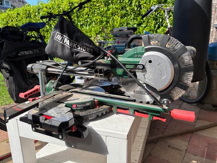 Parksite PZKS 2000 B2 elektrische afkort/verstekzaag, Doe-het-zelf en Verbouw, Gereedschap | Zaagmachines, Zo goed als nieuw, Afkortzaag
