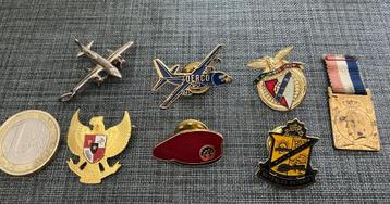 Pins - Vliegtuig Baret S.L.B. Waterloo ++ 7 verschillende beschikbaar voor biedingen