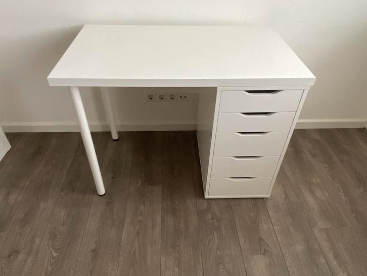 Bureau met lade - lichte schade, Huis en Inrichting, Bureaus, Gebruikt, Bureau, Ophalen