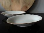 Brocante Czechoslovania 2 vleesschaaltjes wit en goud randje, Ophalen of Verzenden