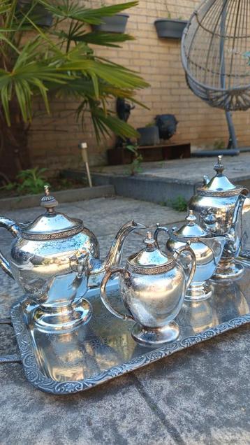 Zilverkleurig Theeservies - Klassiek beschikbaar voor biedingen