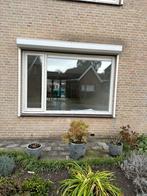 Electrische crème rolluik, Doe-het-zelf en Verbouw, Rolluiken, Ophalen, Gebruikt, Crème of Beige, 200 cm of meer