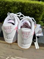 Nike air force 1 low retro white pink gum yellow 44,5, Nike, Nieuw, Ophalen of Verzenden, Sneakers of Gympen