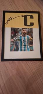 Gesigneerde Messi aanvoerdersband ingelijst + COA, Ophalen of Verzenden, Zo goed als nieuw, Buitenlandse clubs, Overige typen