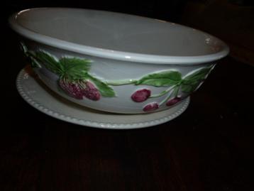 mooie fruittest Ø 22 cm zgan beschikbaar voor biedingen