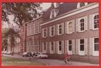 Assen - het Provinciehuis (Kinderwagen, fietsen, mercedes), Ophalen of Verzenden, 1960 tot 1980, Gelopen, Drenthe