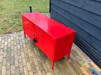Rode nette stalen Ikea kast met sleutel., Ophalen of Verzenden, Gebruikt, Modern , Retro.