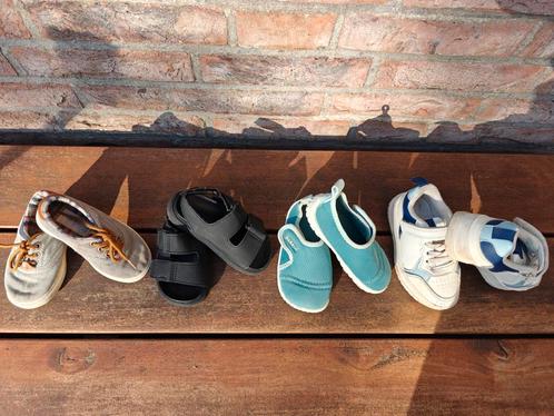 Kinderschoentjes  4 paar voor jongens / meisjes
1. Pisamonas, Kinderen en Baby's, Kinderkleding | Schoenen en Sokken, Zo goed als nieuw