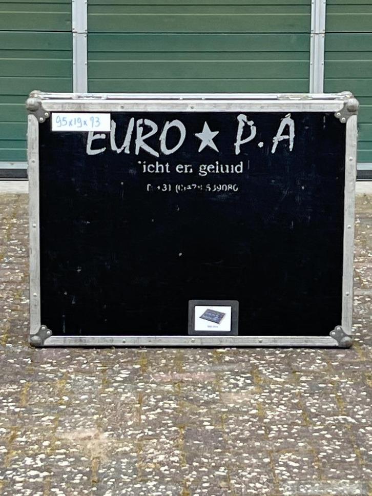 flightcase nr 61, Muziek en Instrumenten, Behuizingen en Koffers, Overige instrumenten, Flightcase, Ophalen of Verzenden