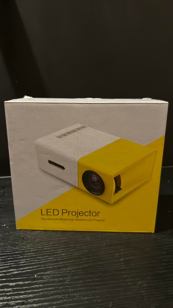 Mini beamer, Audio, Tv en Foto, Beamers, Ophalen of Verzenden, Zo goed als nieuw, LED