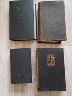 4 Bijbels antiek eentje uit 1933, Antiek en Kunst, Antiek | Boeken en Bijbels, Ophalen of Verzenden