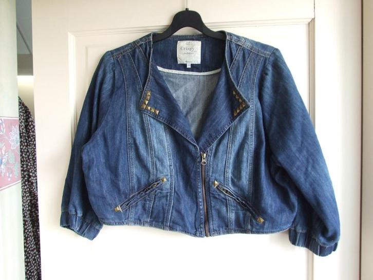 Zhenzi zgan blauw spijkerjackje maat M/46/48, Kleding | Dames, Jasjes, Kostuums en Pakken, Zo goed als nieuw, Jasje, Maat 46/48 (XL) of groter