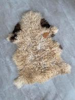 Nieuwe langharige schapenvacht 104x85 cm, Huis en Inrichting, Ophalen of Verzenden, Nieuw