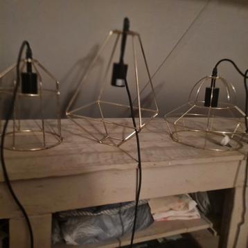 Moderne Hanglamp - Gouden Draadframe beschikbaar voor biedingen