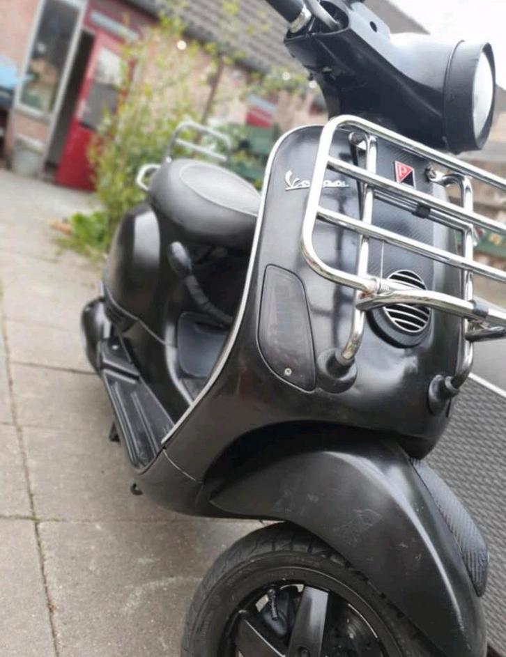 Vespa LX 50 4T scooter geel kenteken, Fietsen en Brommers, Brommers | Vespa, Gebruikt, Overige modellen, Maximaal 45 km/u, Ophalen