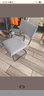 4 Lichtgrijze Eetkamerstoelen - Klein Prijsje!, Ophalen, Gebruikt, Metaal, Vier