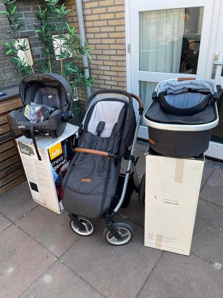 Mutsy Traveller 3 in 1 Kinderwagen, Kinderen en Baby's, Kinderwagens en Combinaties, Zo goed als nieuw, Combiwagen, Mutsy, Met autostoeltje