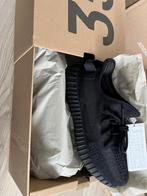 Yeezy Boost 350 v2 Onyx black nieuw in doos zie foto !, Ophalen of Verzenden, Zo goed als nieuw, Zwart, Sneakers of Gympen